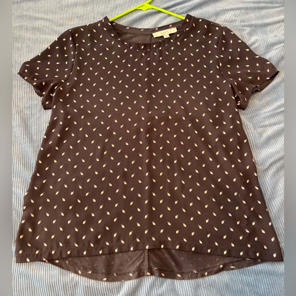 LOFT Charcoal Leaf Pattern Blouse, L
